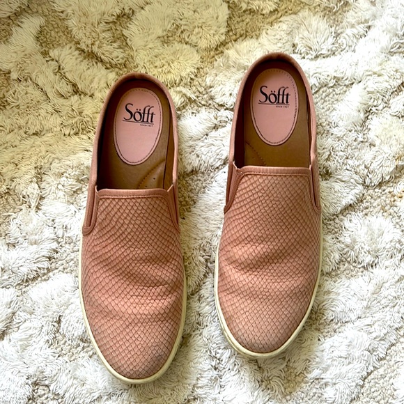 sofft slip on shoes